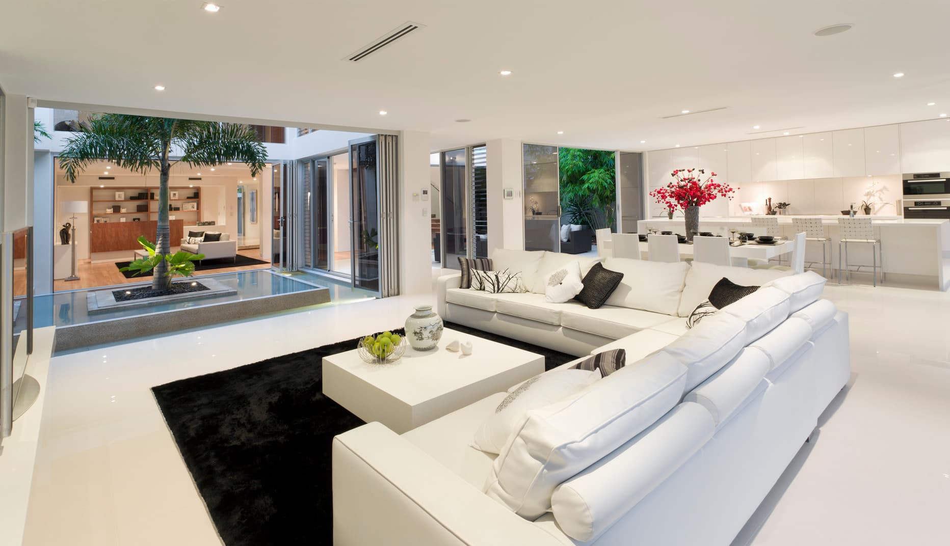 Kitchen & living